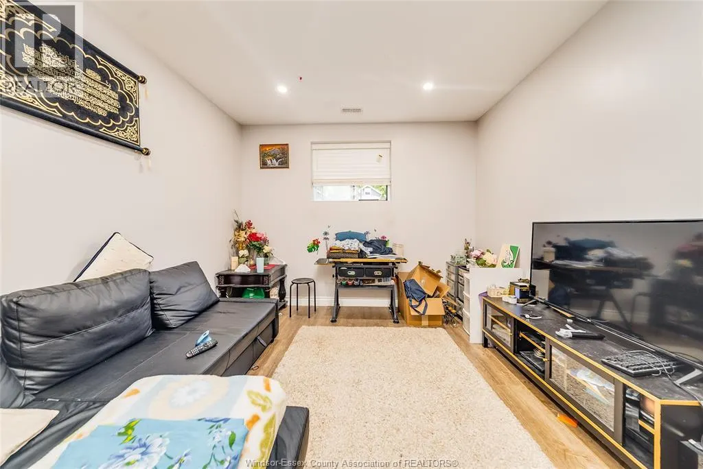 3605 KING STREET Unit# LOWER