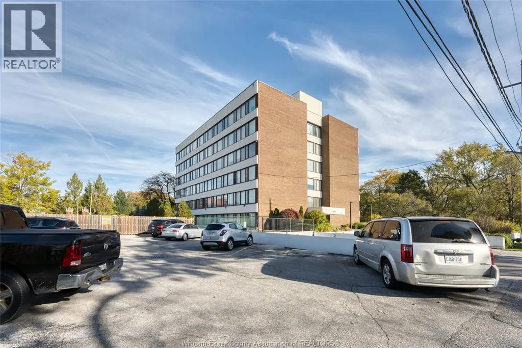 2144 PELISSIER Unit# 402