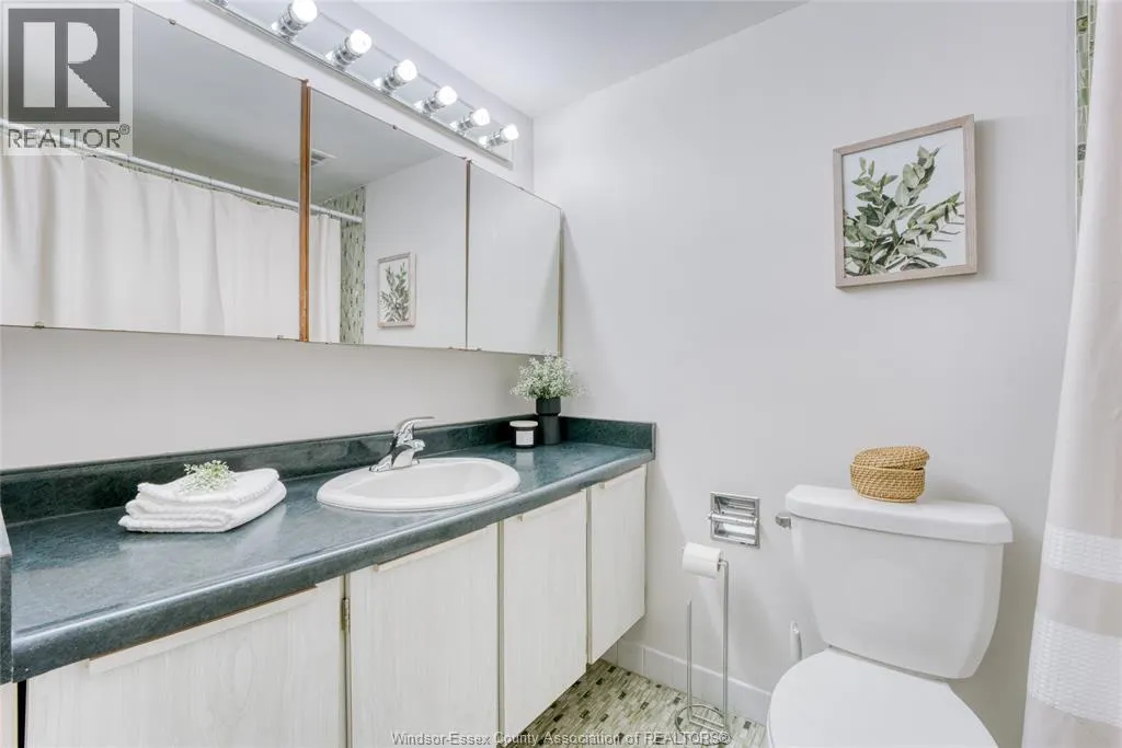 2144 PELISSIER Unit# 402
