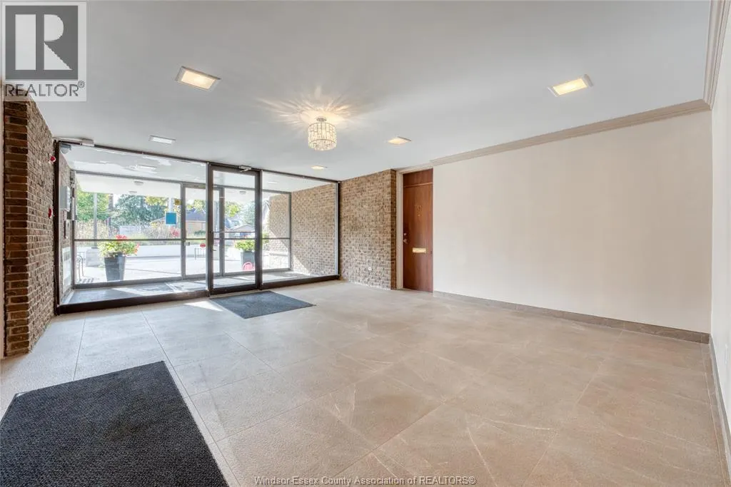 2144 PELISSIER Unit# 402