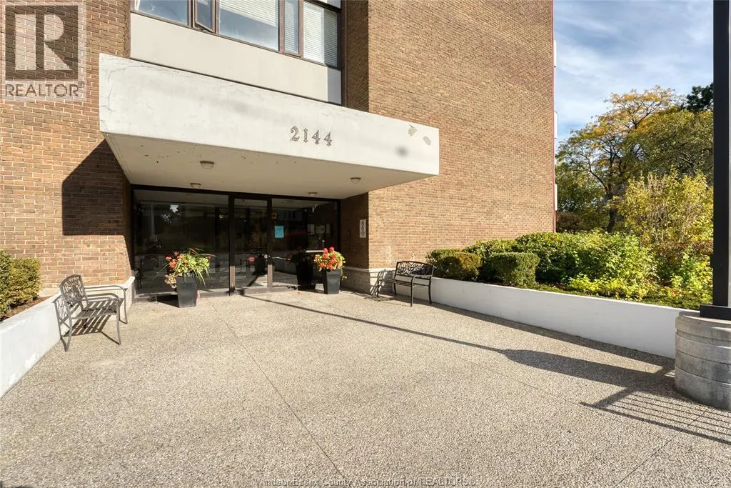 2144 PELISSIER Unit# 402