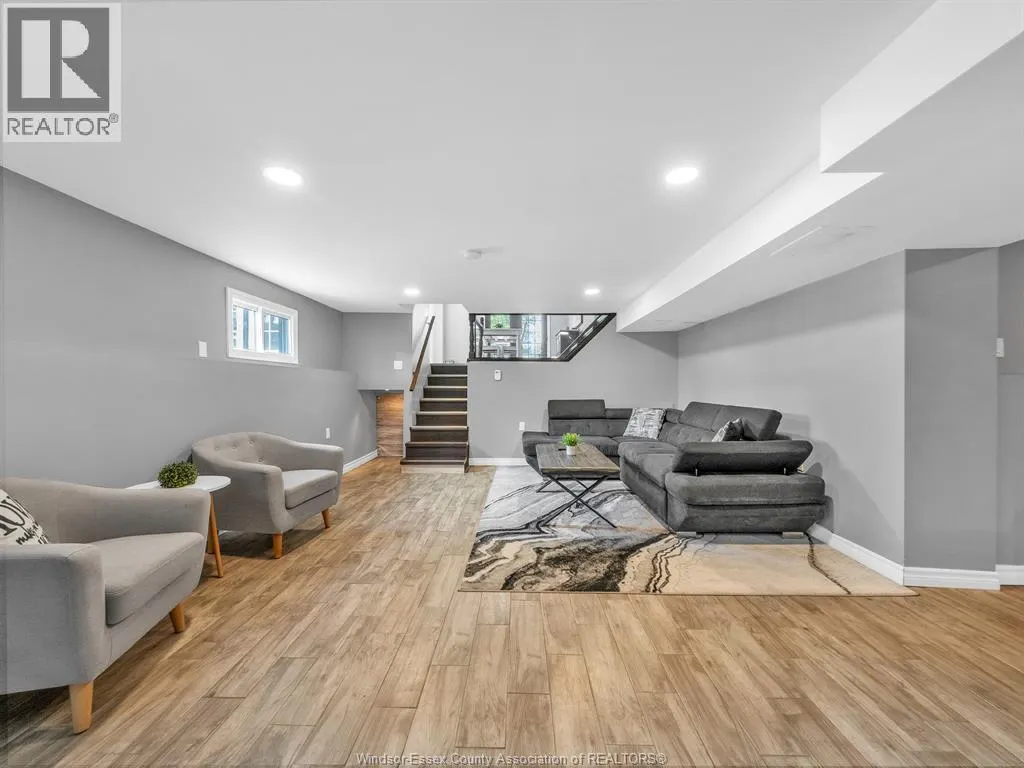 320 MAPLE STREET