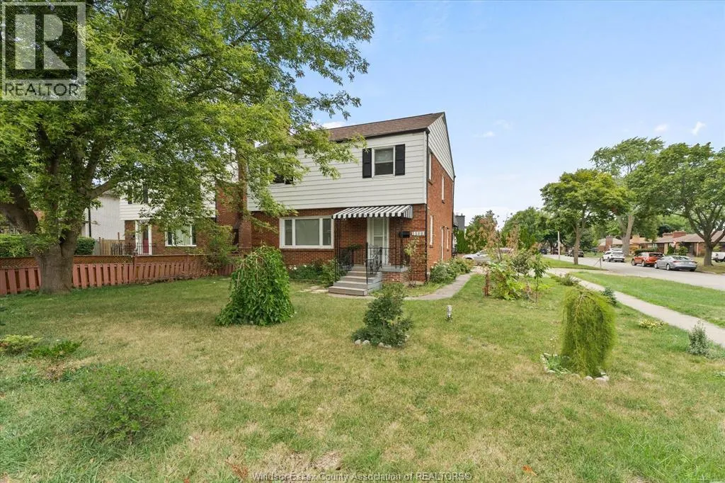 5188 WYANDOTTE