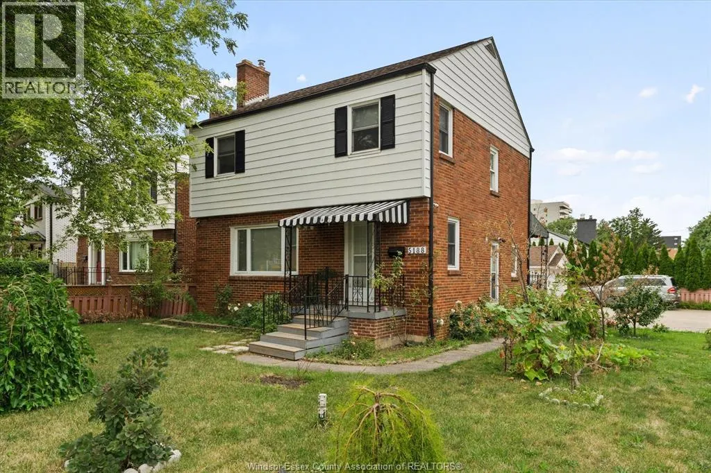 5188 WYANDOTTE