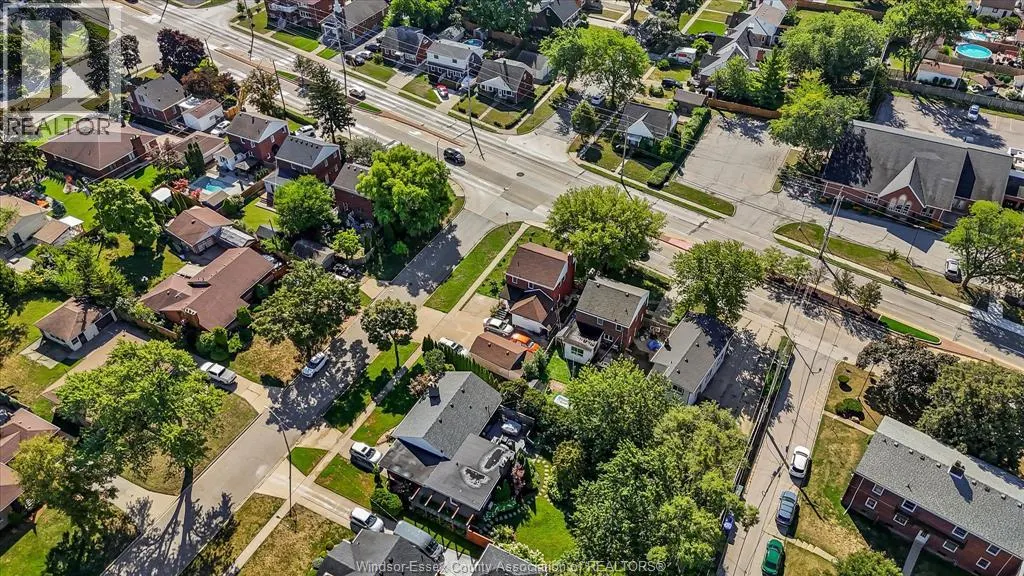5188 WYANDOTTE