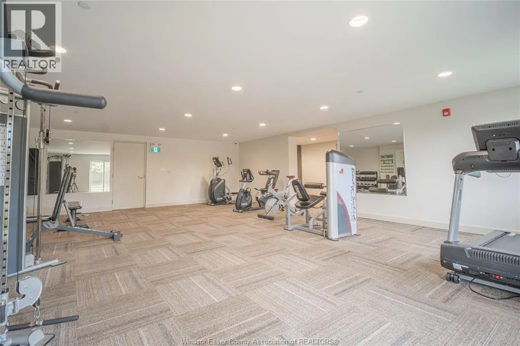1675 BANWELL ROAD Unit# 306