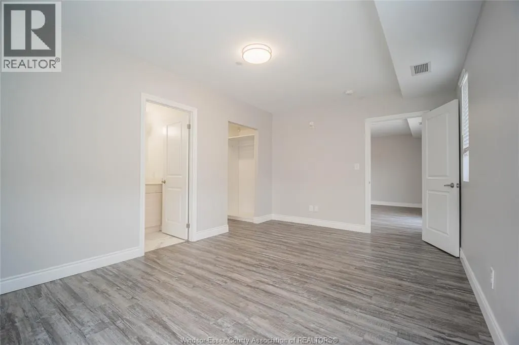 1675 BANWELL ROAD Unit# 306