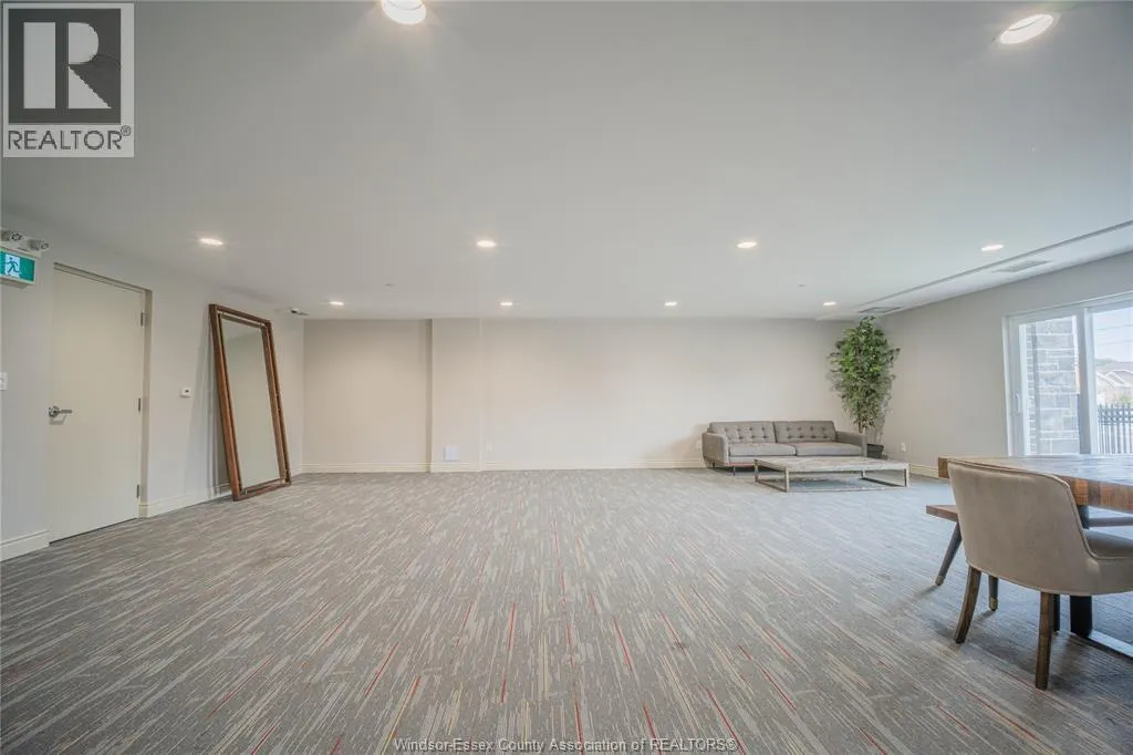 1675 BANWELL ROAD Unit# 306