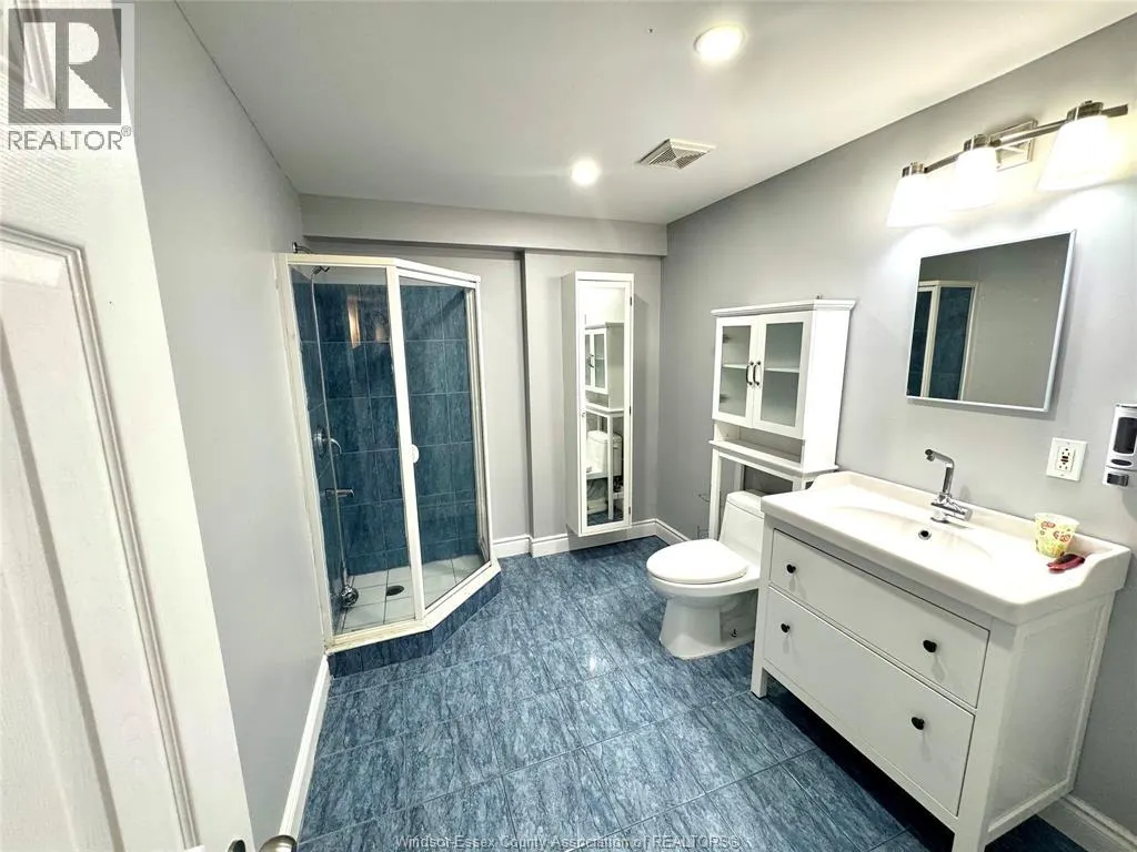 2242 LONGFELLOW