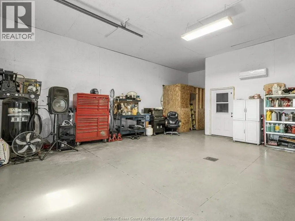 2294 SOUTH MIDDLE ROAD