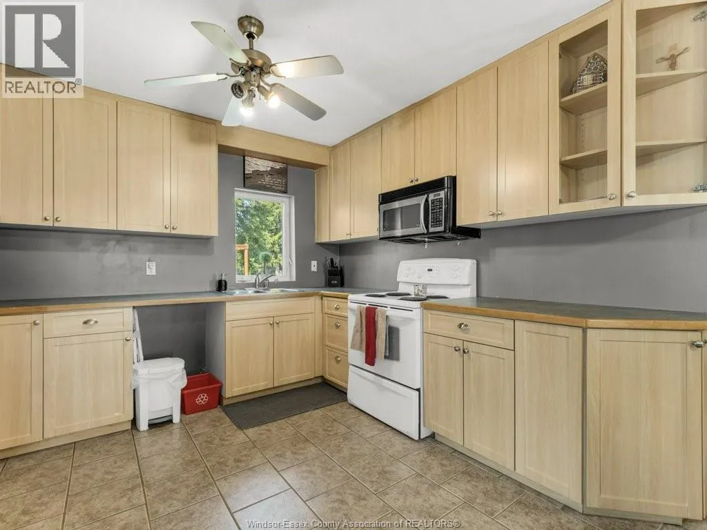 2294 SOUTH MIDDLE ROAD
