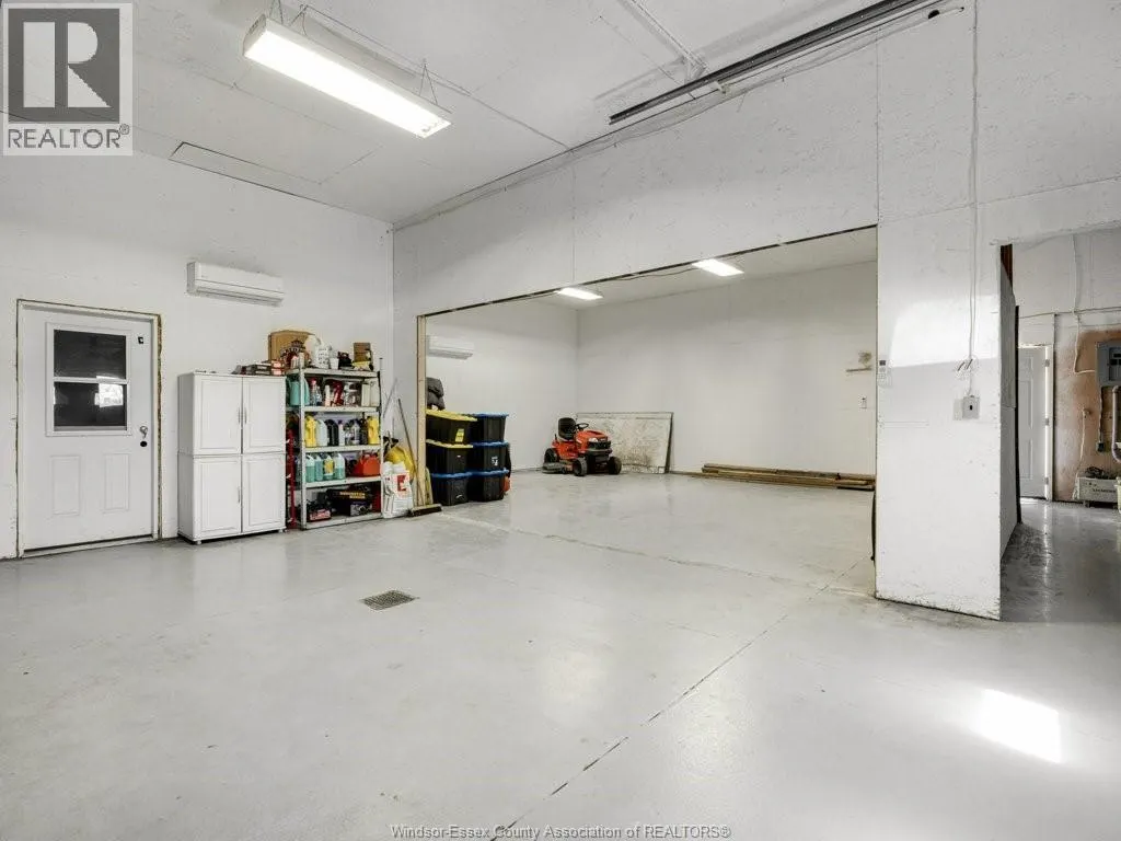 2294 SOUTH MIDDLE ROAD