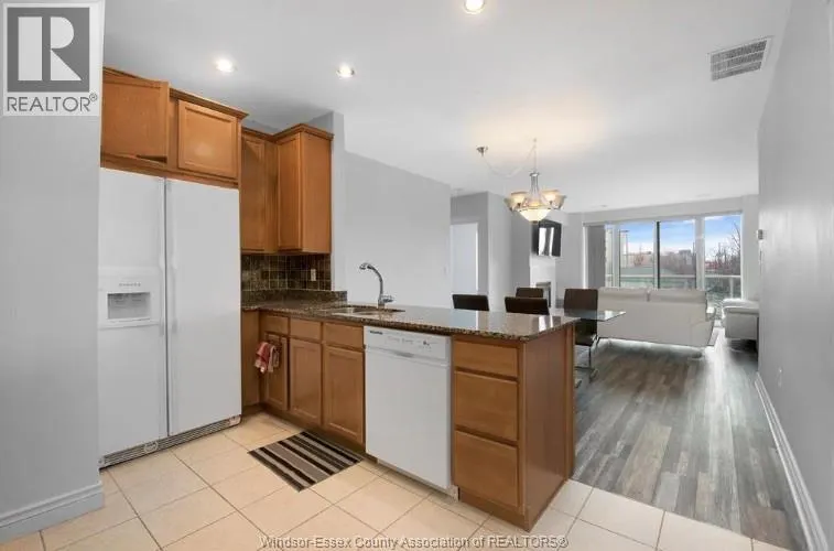 5055 RIVERSIDE DRIVE East Unit# 201
