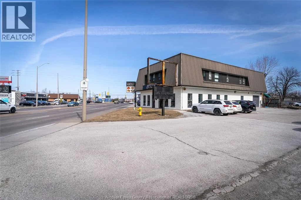 2594 HOWARD AVENUE Unit# UPPER