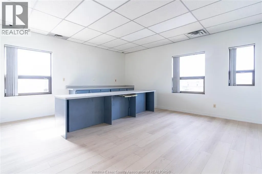 2594 HOWARD AVENUE Unit# UPPER