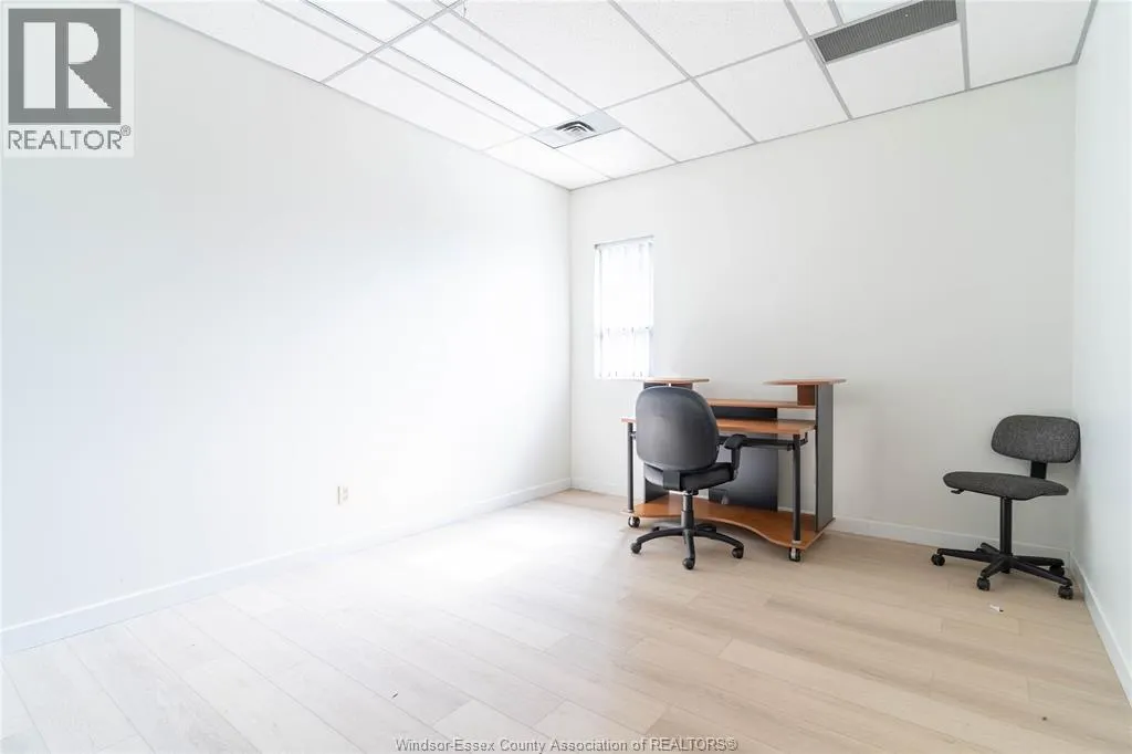2594 HOWARD AVENUE Unit# UPPER