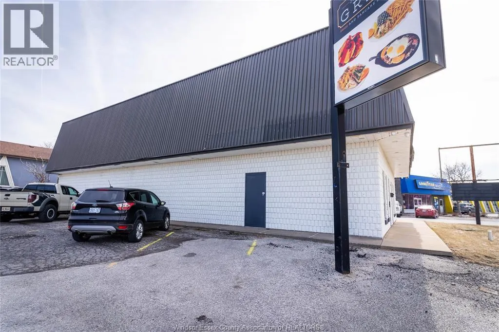 2594 HOWARD AVENUE Unit# UPPER