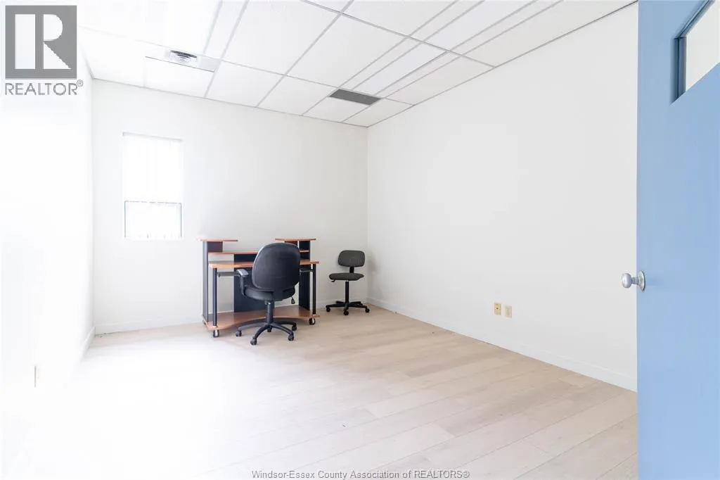 2594 HOWARD AVENUE Unit# UPPER