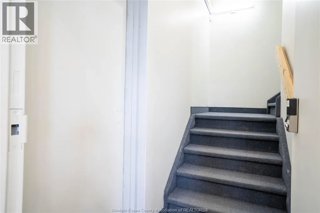 2594 HOWARD AVENUE Unit# UPPER