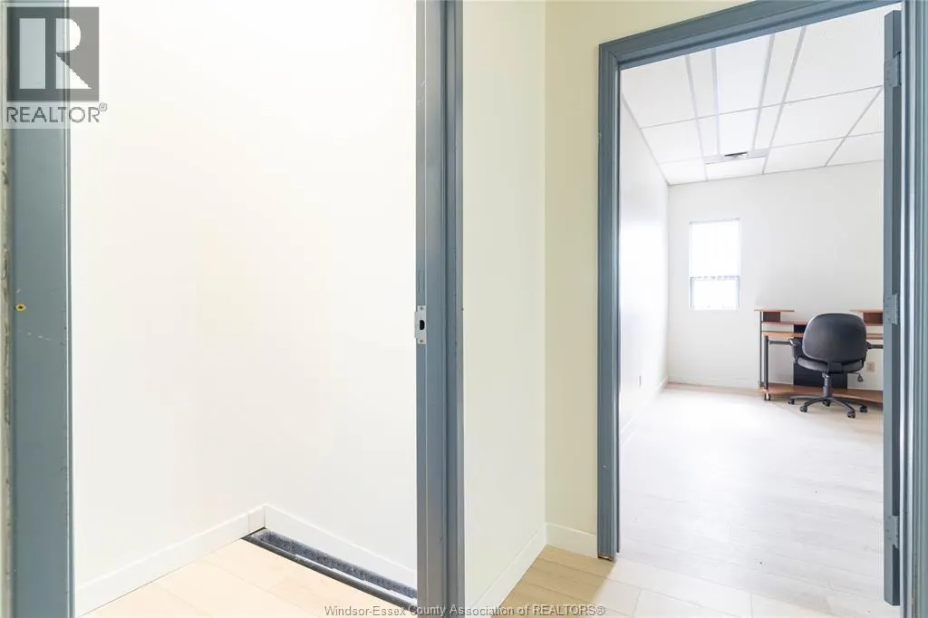 2594 HOWARD AVENUE Unit# UPPER