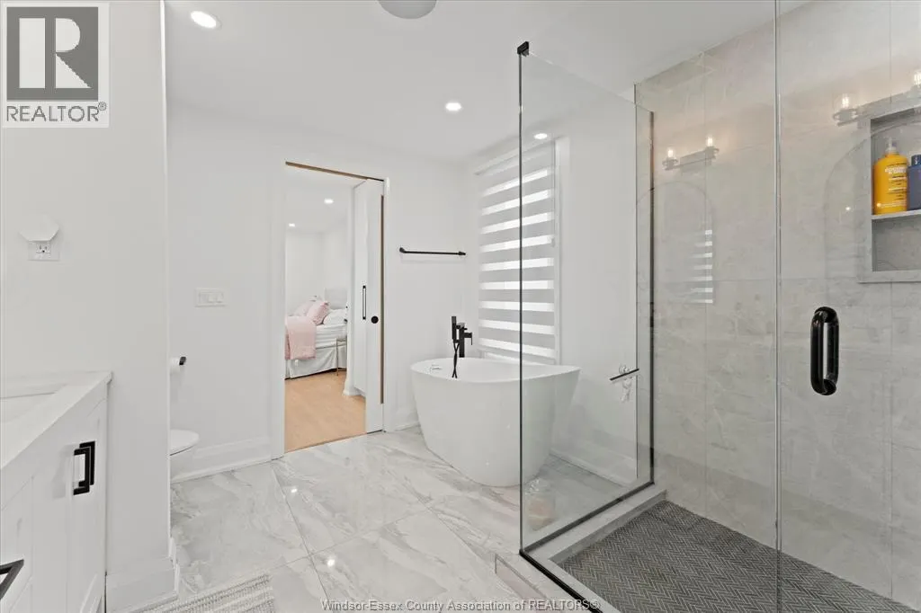 8190 RIVERSIDE DRIVE East