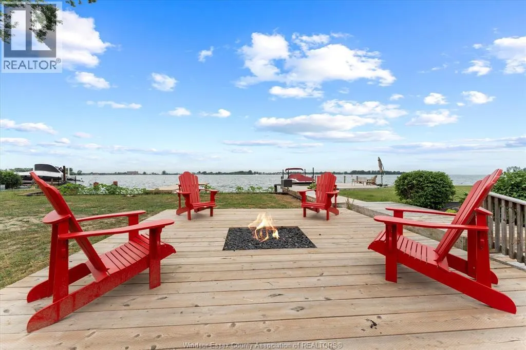 8190 RIVERSIDE DRIVE East