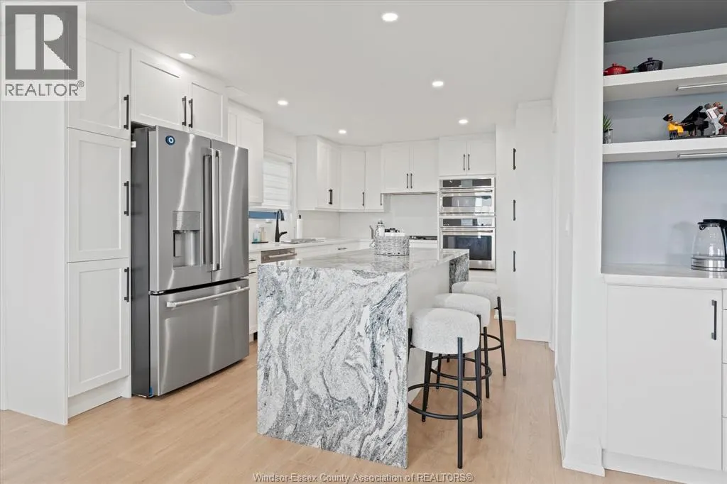8190 RIVERSIDE DRIVE East