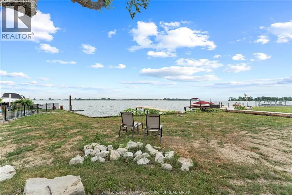 8190 RIVERSIDE DRIVE East