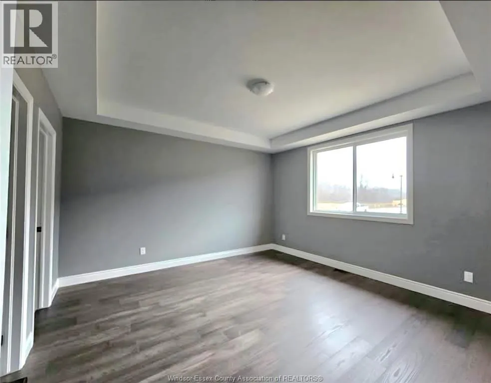 714 ELLIOT POINT
