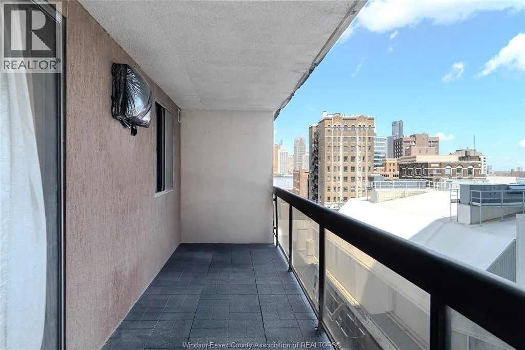 150 Park STREET Unit# 702