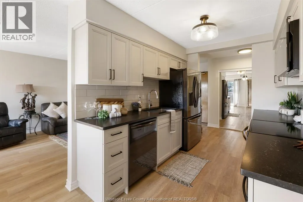 99 Robson ROAD Unit# 303