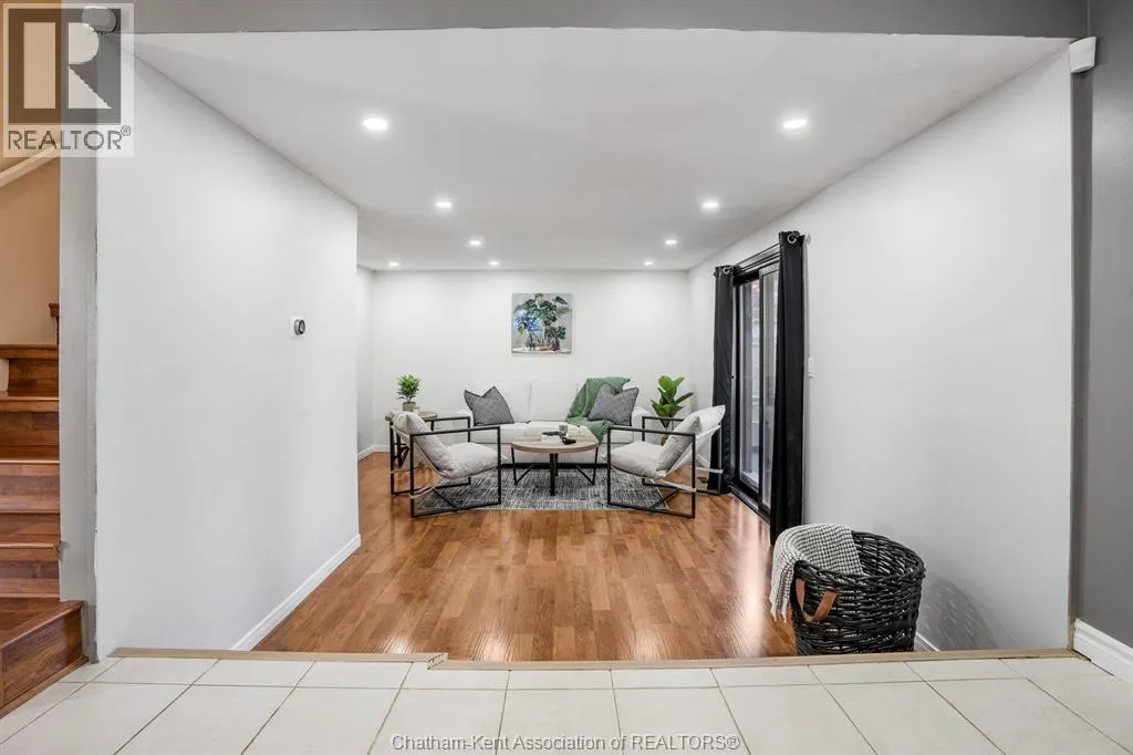 112 Parry DRIVE