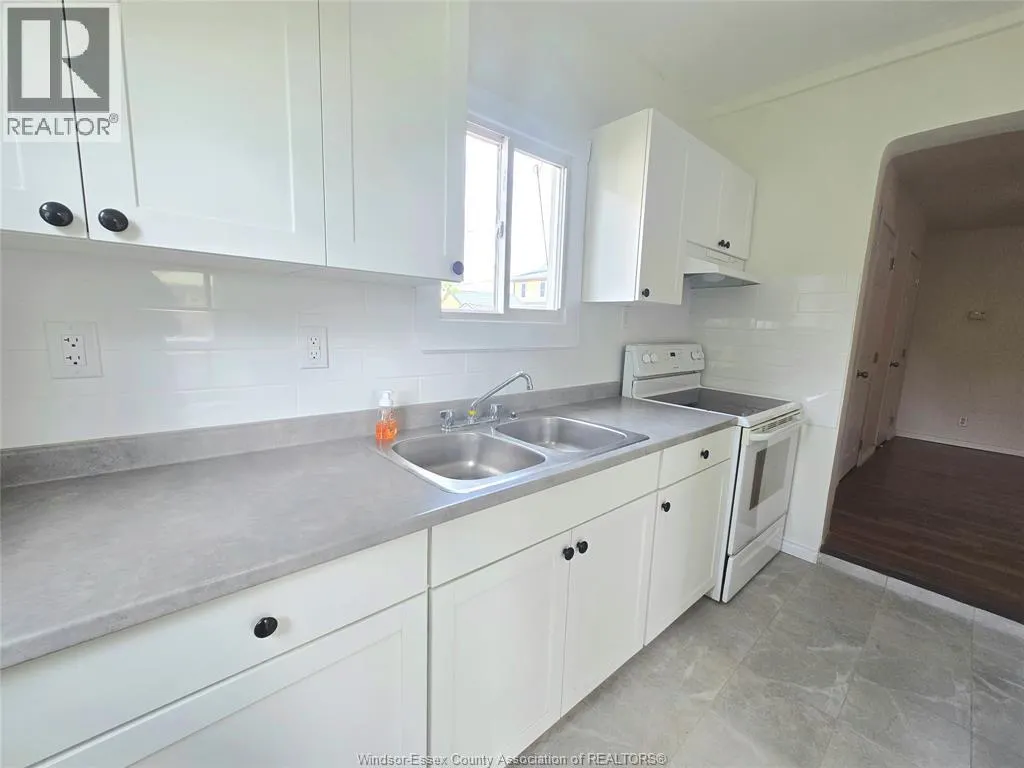 476 HYDE Unit# LOWER