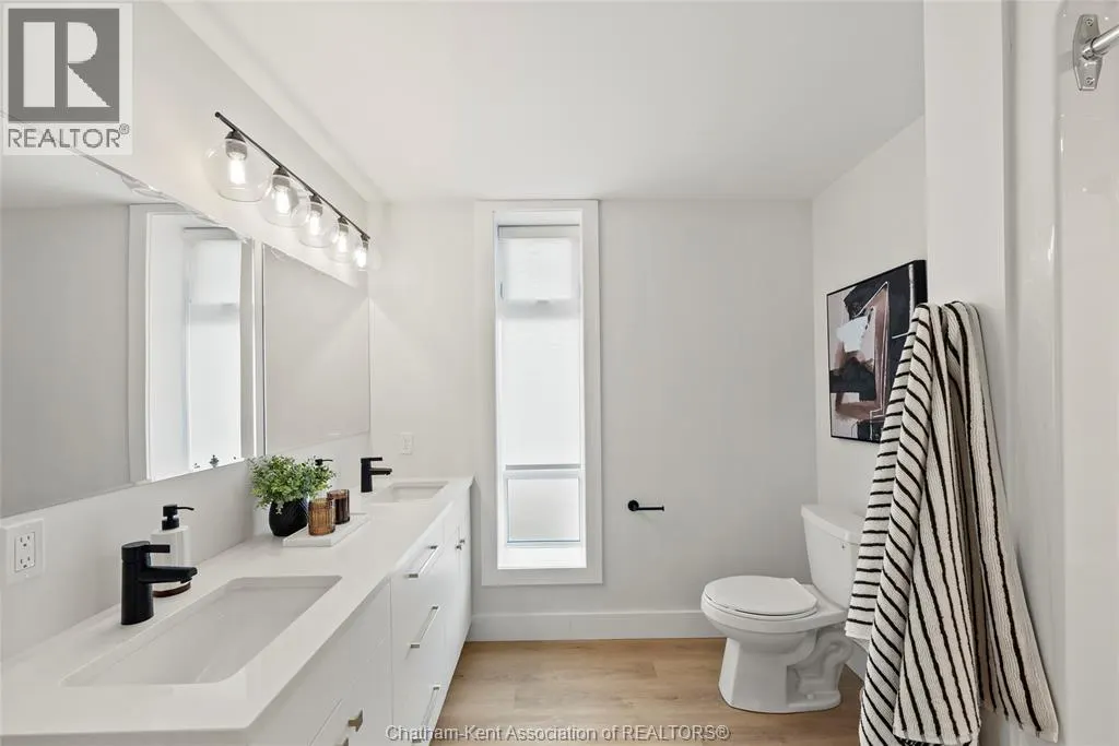 364 Grand AVENUE East Unit# 312