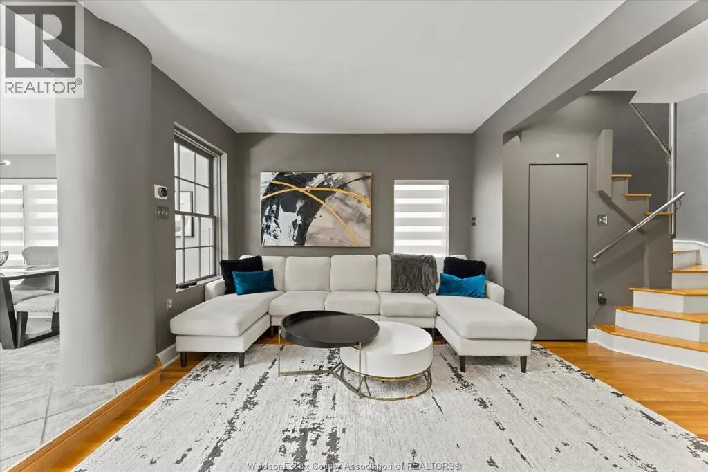 859 MONMOUTH