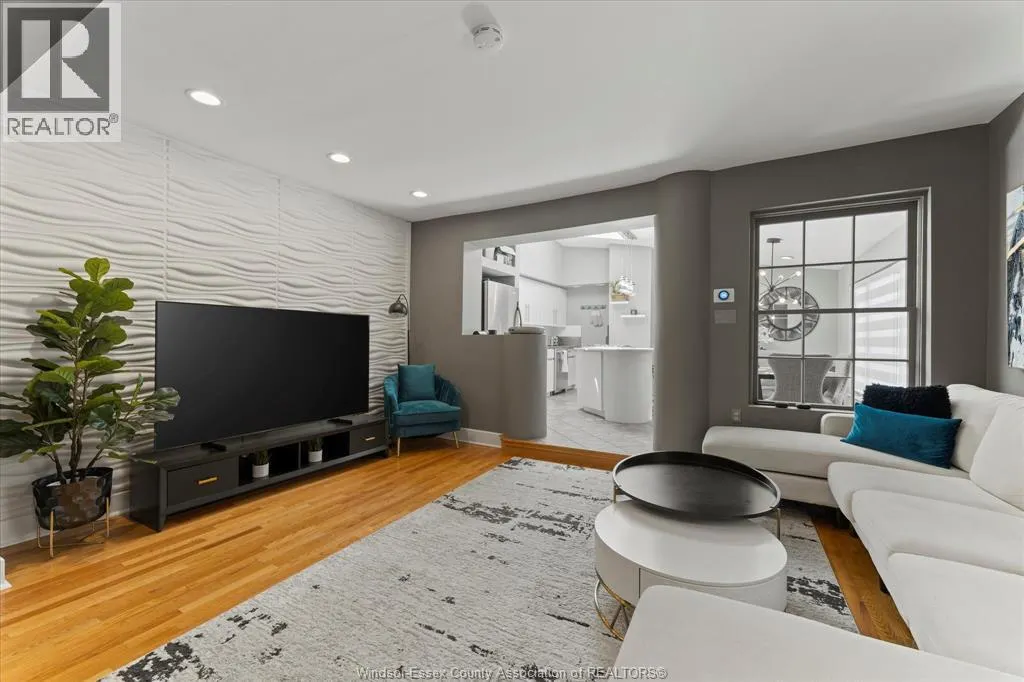 859 MONMOUTH