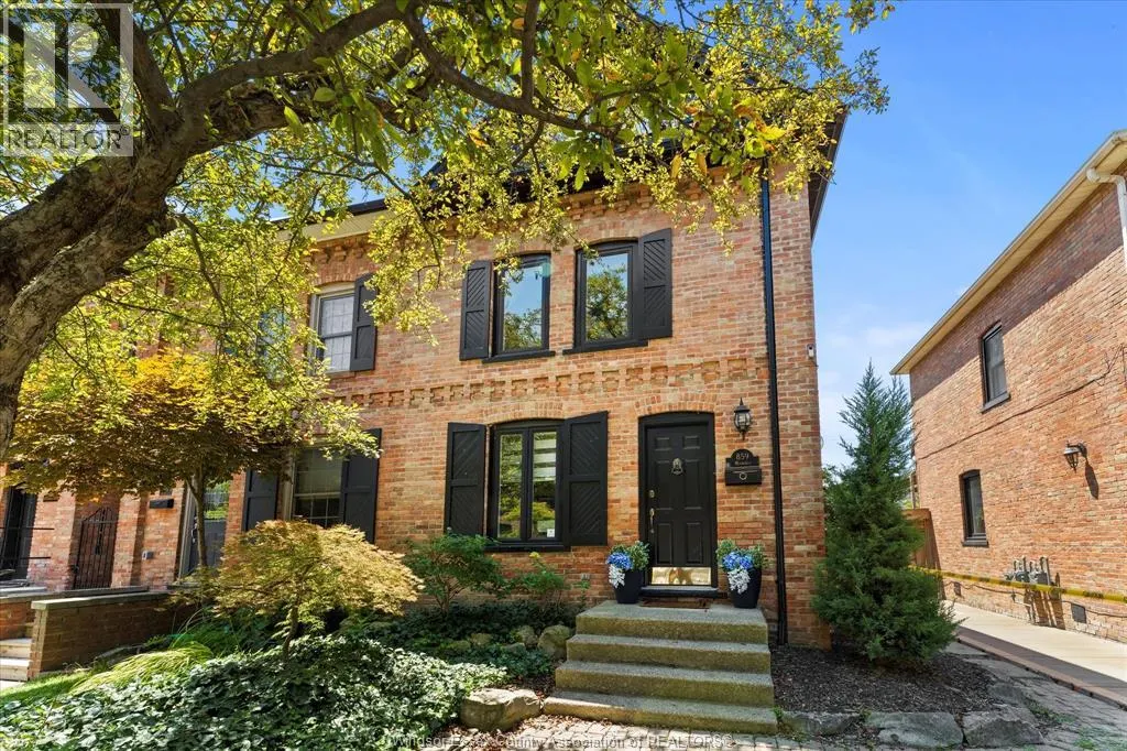 859 MONMOUTH