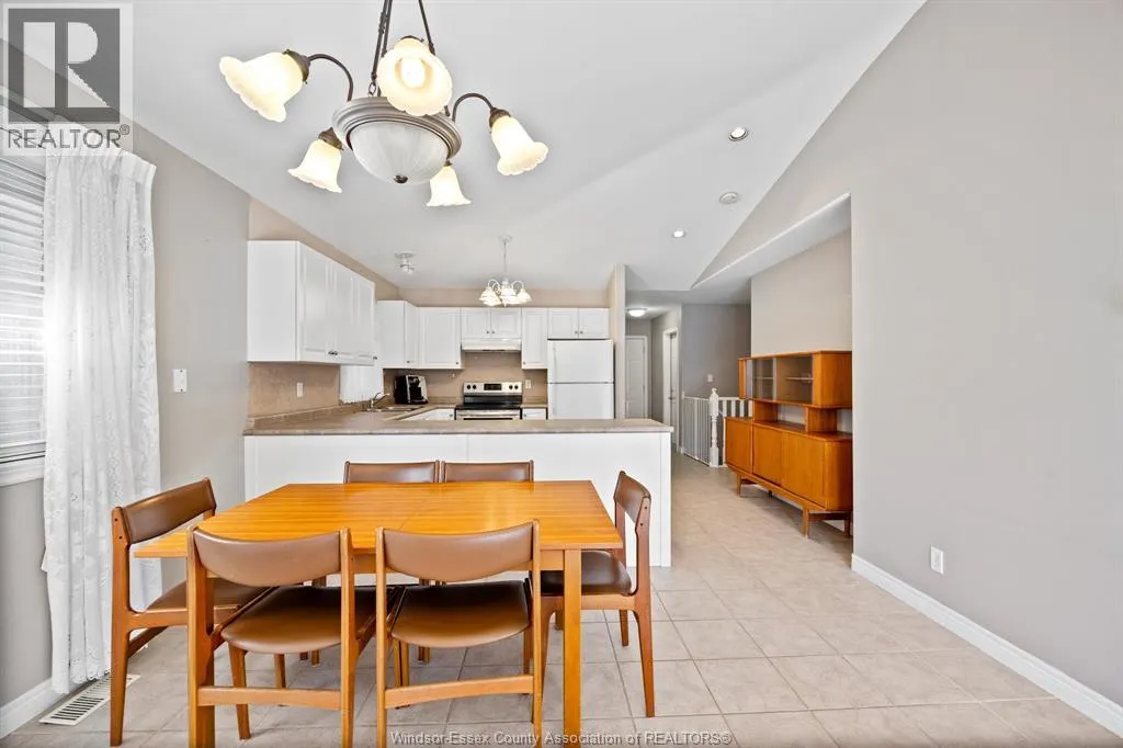 1720 KIRKLAND