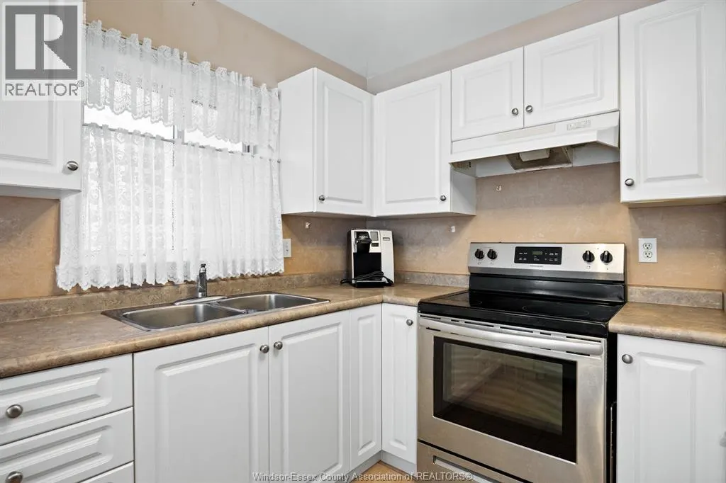 1720 KIRKLAND