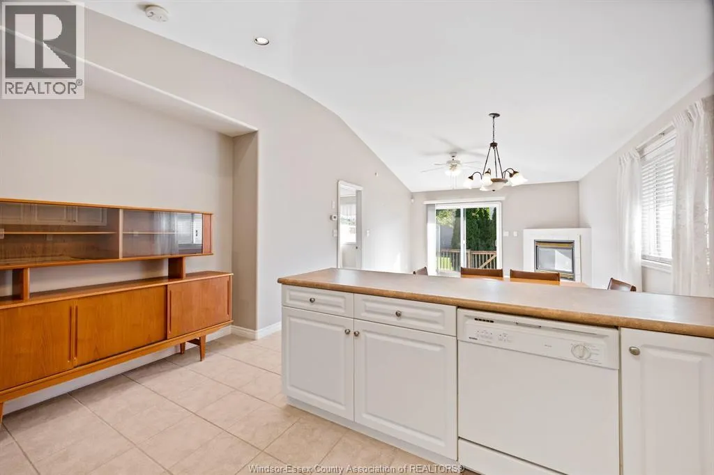1720 KIRKLAND