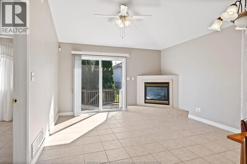 1720 KIRKLAND