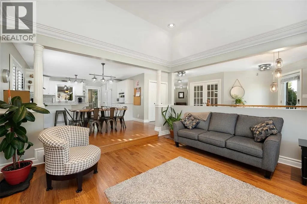 16 MEADOW LANE