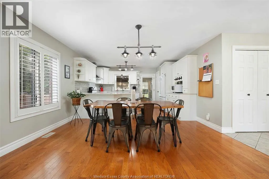 16 MEADOW LANE