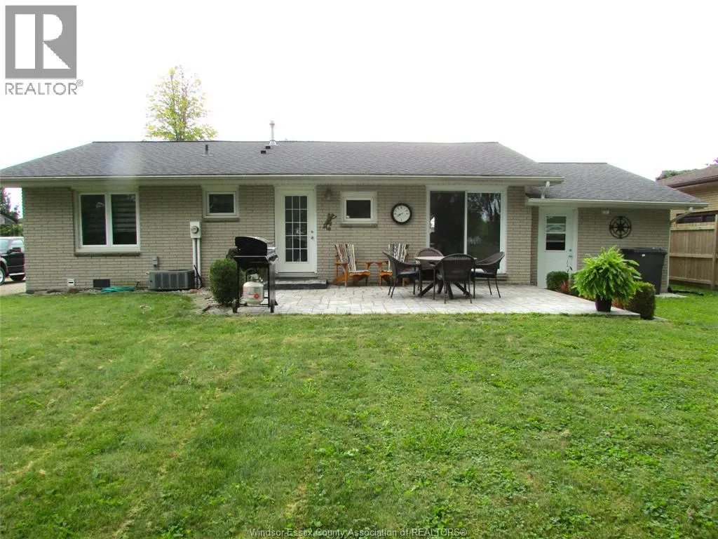 127 Danforth AVENUE