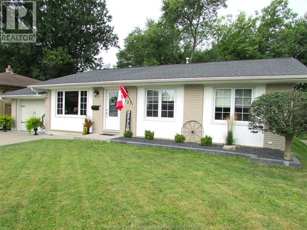127 Danforth AVENUE