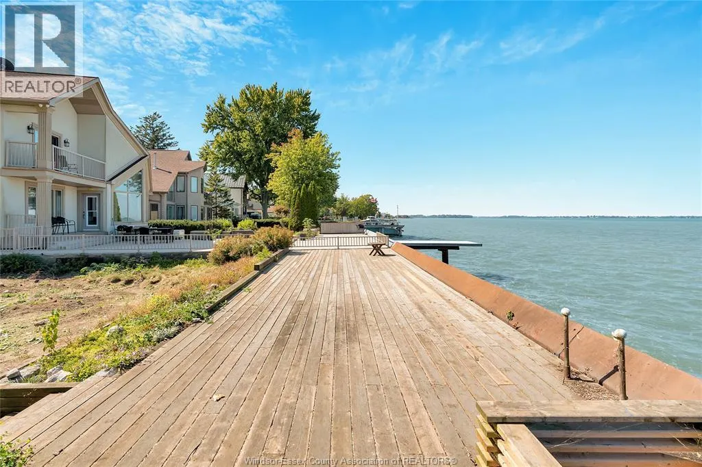 12718-12722 RIVERSIDE DRIVE