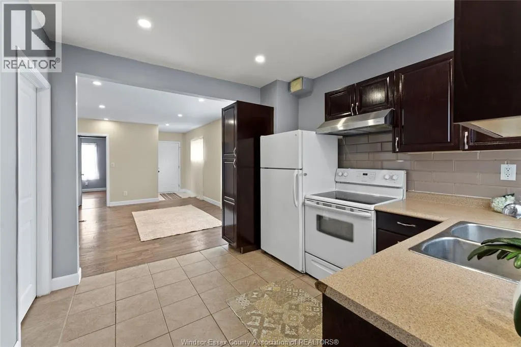 1115 HIGHLAND AVENUE