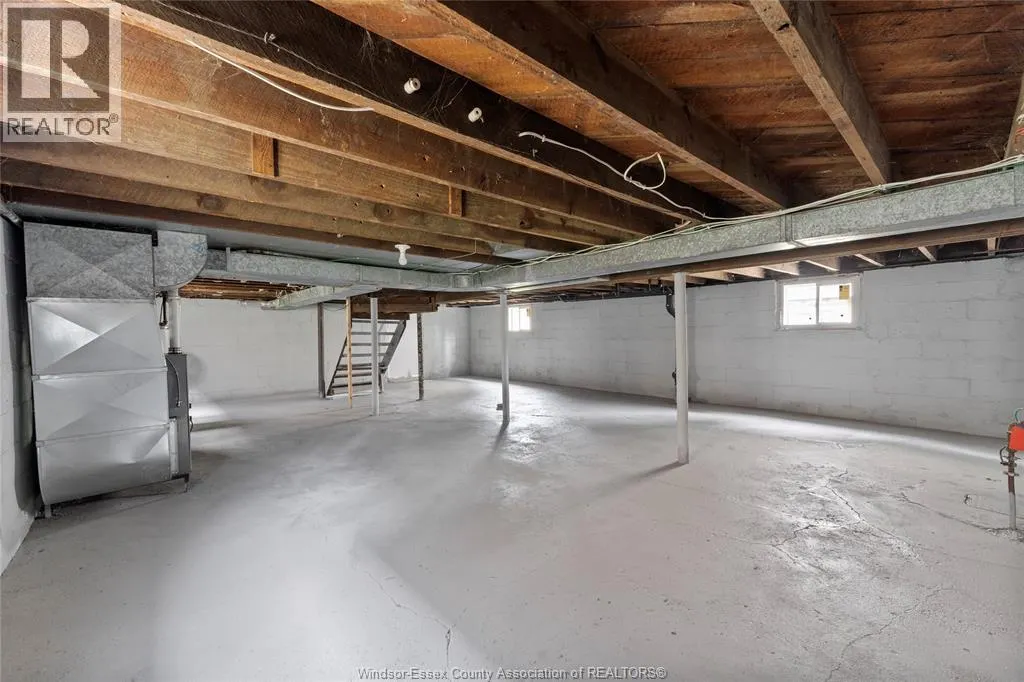 1115 HIGHLAND AVENUE