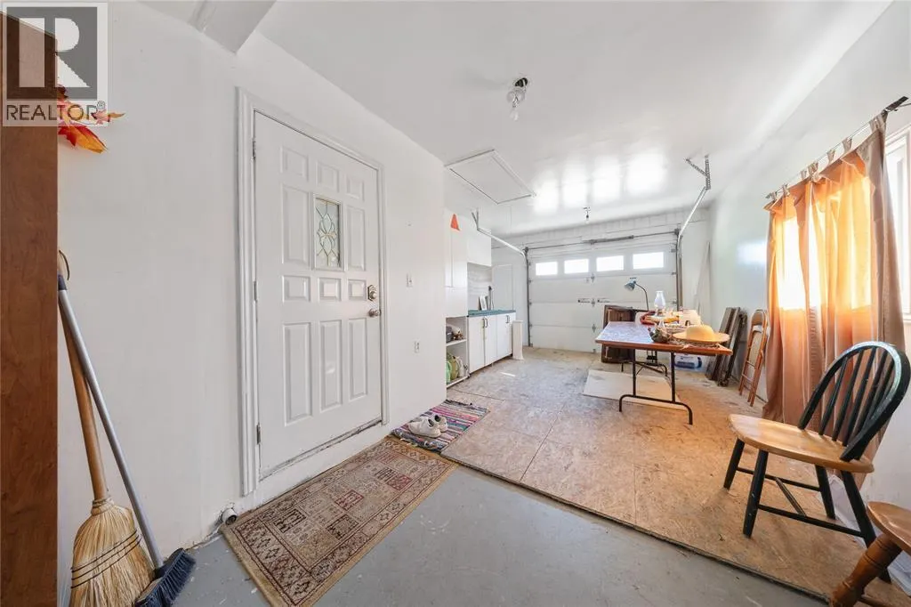 6261 TOWNSEND LINE