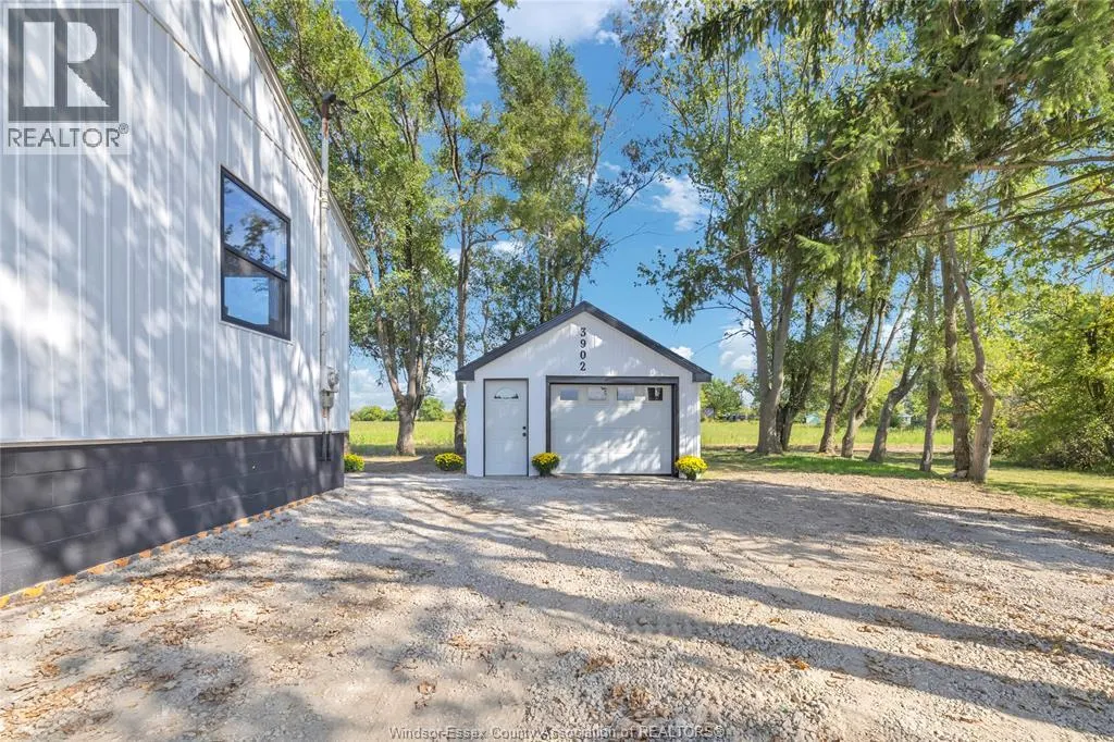 3902 MANNING ROAD